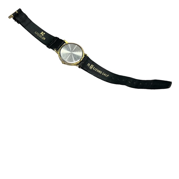 VINTAGE MICKEY MOUSE QUARTZ WATCH - GOLD TONE W YELLOW FACE KREISLER LIZARD BAND - Picture 7 of 11